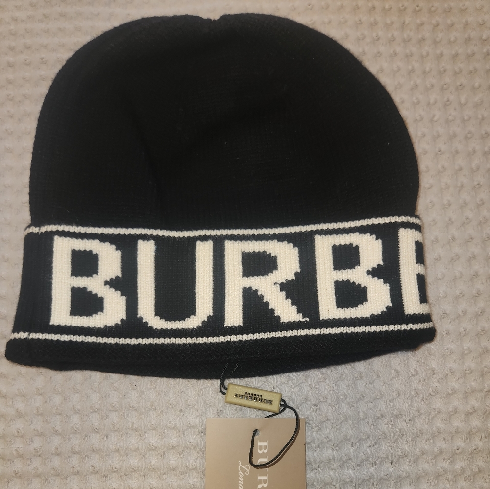 Burberry Black and White Knit Beanie